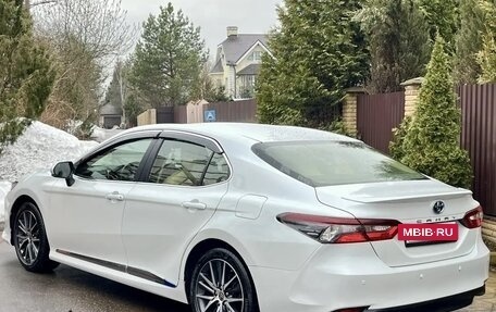 Toyota Camry, 2023 год, 2 600 000 рублей, 11 фотография