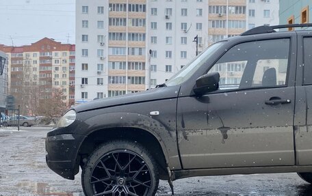 Chevrolet Niva I рестайлинг, 2016 год, 645 000 рублей, 4 фотография