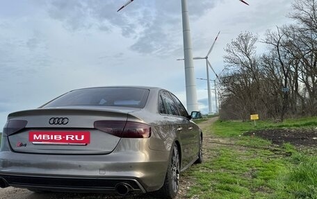 Audi A4, 2014 год, 1 600 000 рублей, 33 фотография