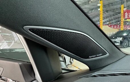 Volkswagen Golf VIII, 2023 год, 2 120 000 рублей, 12 фотография