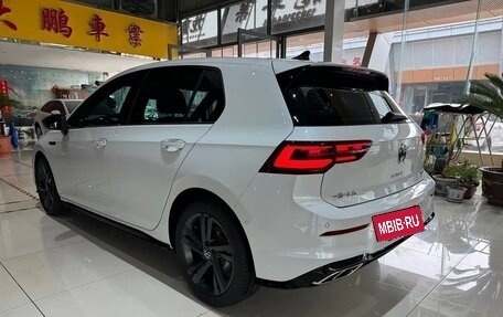 Volkswagen Golf VIII, 2023 год, 2 120 000 рублей, 5 фотография