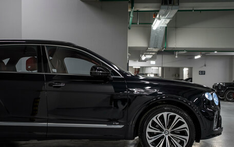 Bentley Bentayga I, 2020 год, 21 000 000 рублей, 6 фотография