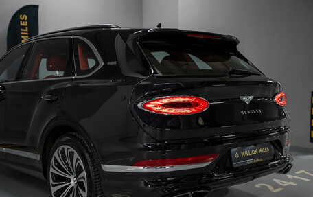 Bentley Bentayga I, 2020 год, 21 000 000 рублей, 11 фотография