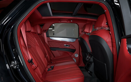 Bentley Bentayga I, 2020 год, 21 000 000 рублей, 32 фотография