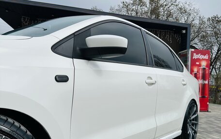 Volkswagen Polo VI (EU Market), 2011 год, 900 000 рублей, 15 фотография