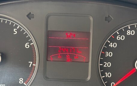 Volkswagen Polo VI (EU Market), 2011 год, 900 000 рублей, 22 фотография