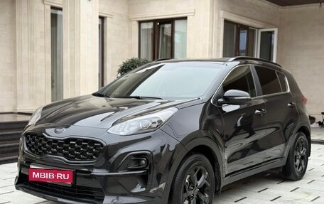 KIA Sportage IV рестайлинг, 2021 год, 2 390 000 рублей, 1 фотография