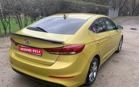 Hyundai Elantra VI рестайлинг, 2017 год, 1 100 000 рублей, 6 фотография