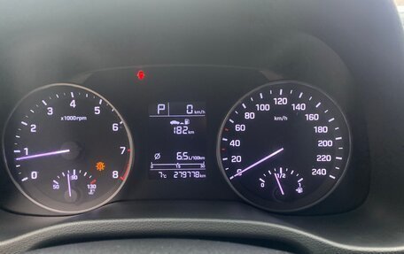 Hyundai Elantra VI рестайлинг, 2017 год, 1 100 000 рублей, 9 фотография