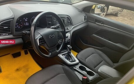 Hyundai Elantra VI рестайлинг, 2017 год, 1 100 000 рублей, 10 фотография