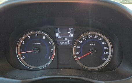 Hyundai Solaris II рестайлинг, 2014 год, 640 000 рублей, 8 фотография