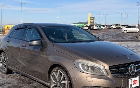 Mercedes-Benz A-Класс, 2013 год, 1 050 000 рублей, 2 фотография
