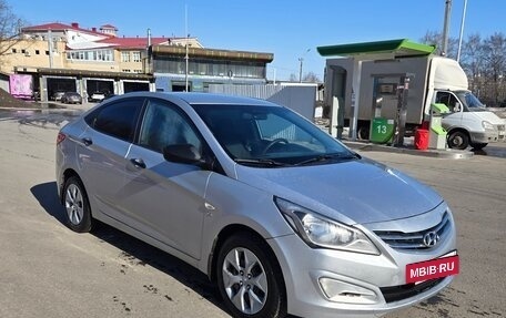 Hyundai Solaris II рестайлинг, 2014 год, 640 000 рублей, 2 фотография