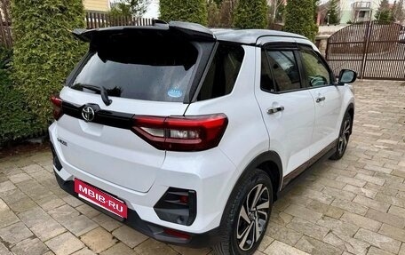 Toyota Raize I, 2021 год, 1 500 000 рублей, 2 фотография