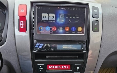 Hyundai Tucson III, 2005 год, 1 050 000 рублей, 8 фотография