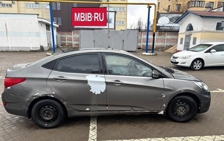 Hyundai Solaris II рестайлинг, 2013 год, 430 000 рублей, 6 фотография