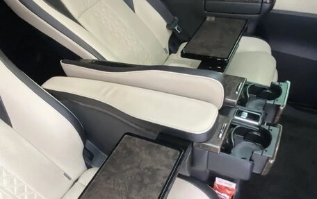 Toyota Alphard III, 2019 год, 6 300 000 рублей, 8 фотография