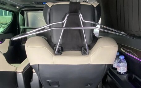 Toyota Alphard III, 2019 год, 6 300 000 рублей, 9 фотография