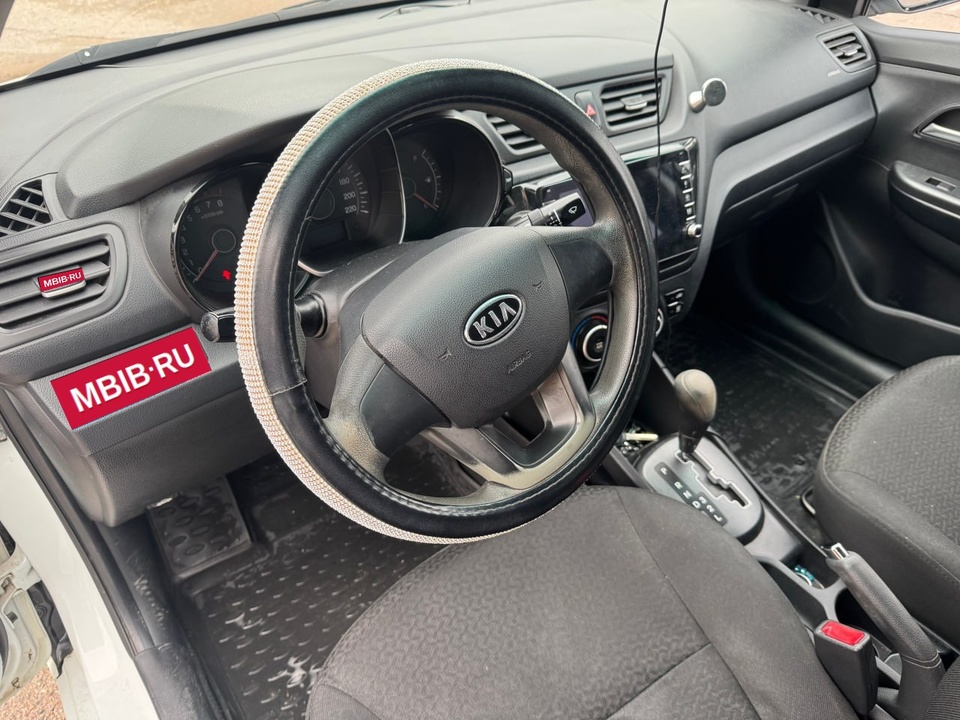 KIA Rio III, 2011 год, 929 999 рублей, 3 фотография