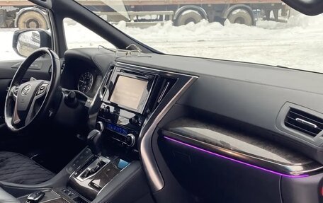 Toyota Alphard III, 2019 год, 6 300 000 рублей, 16 фотография