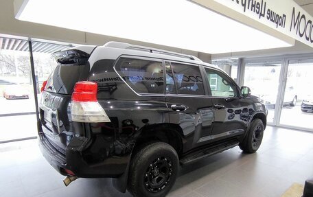 Toyota Land Cruiser Prado 150 рестайлинг 2, 2011 год, 2 540 000 рублей, 6 фотография