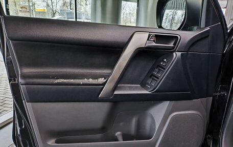 Toyota Land Cruiser Prado 150 рестайлинг 2, 2011 год, 2 540 000 рублей, 18 фотография