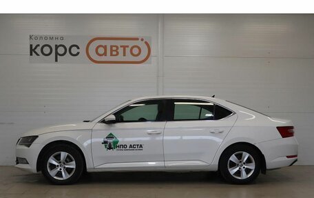 Skoda Superb III рестайлинг, 2015 год, 1 448 500 рублей, 2 фотография