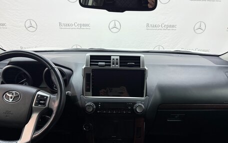 Toyota Land Cruiser Prado 150 рестайлинг 2, 2014 год, 3 325 000 рублей, 10 фотография