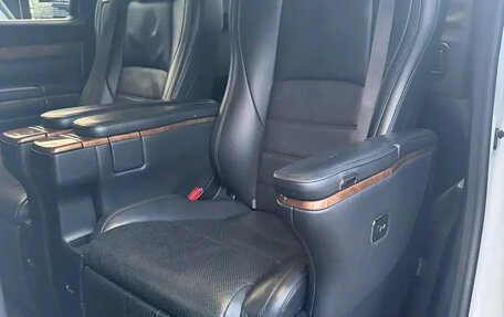 Toyota Alphard III, 2015 год, 3 100 000 рублей, 7 фотография