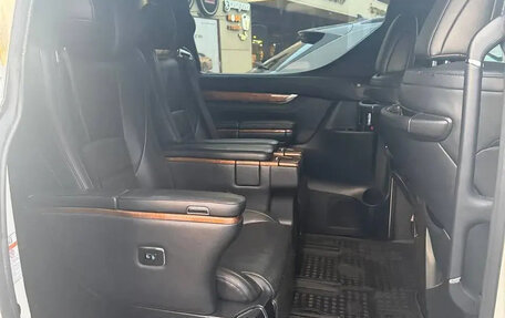 Toyota Alphard III, 2015 год, 3 100 000 рублей, 13 фотография