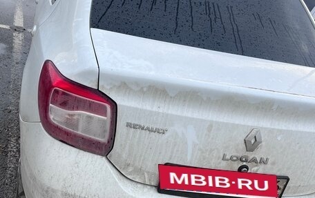 Renault Logan II, 2017 год, 345 000 рублей, 2 фотография