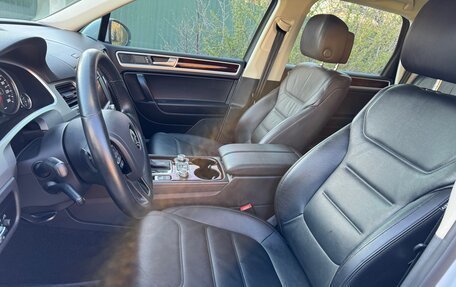 Volkswagen Touareg III, 2015 год, 3 295 000 рублей, 23 фотография