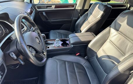 Volkswagen Touareg III, 2015 год, 3 295 000 рублей, 30 фотография