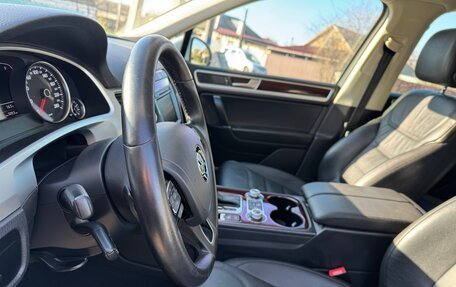 Volkswagen Touareg III, 2015 год, 3 295 000 рублей, 31 фотография