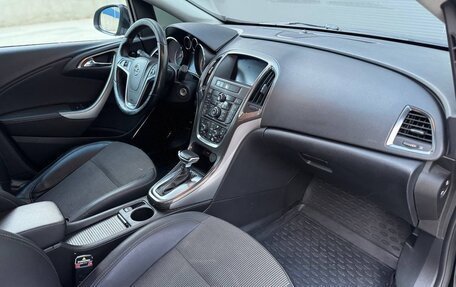 Opel Astra J, 2011 год, 730 000 рублей, 5 фотография