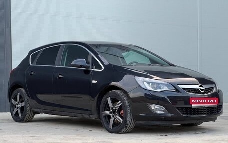 Opel Astra J, 2011 год, 730 000 рублей, 3 фотография