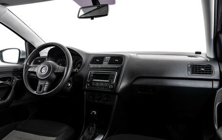 Volkswagen Polo VI (EU Market), 2013 год, 699 000 рублей, 9 фотография