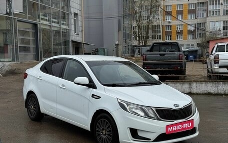 KIA Rio III рестайлинг, 2012 год, 680 000 рублей, 3 фотография