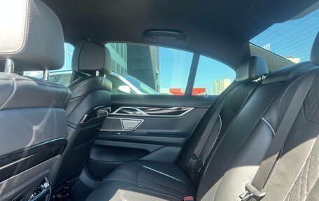 BMW 7 серия, 2020 год, 6 190 000 рублей, 13 фотография