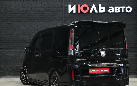 Honda Stepwgn IV, 2016 год, 2 140 000 рублей, 4 фотография