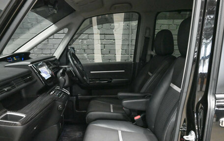 Honda Stepwgn IV, 2016 год, 2 140 000 рублей, 17 фотография