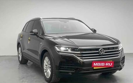 Volkswagen Touareg III, 2022 год, 5 800 293 рублей, 3 фотография