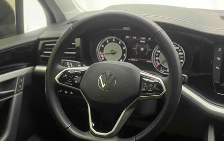 Volkswagen Touareg III, 2022 год, 5 800 293 рублей, 13 фотография