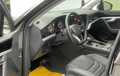 Volkswagen Touareg III, 2022 год, 5 800 293 рублей, 11 фотография