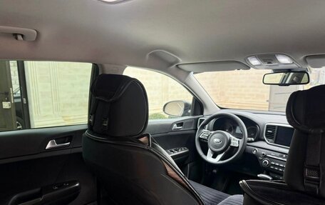 KIA Sportage IV рестайлинг, 2021 год, 2 390 000 рублей, 7 фотография