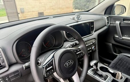 KIA Sportage IV рестайлинг, 2021 год, 2 390 000 рублей, 9 фотография