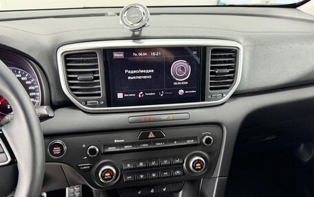 KIA Sportage IV рестайлинг, 2021 год, 2 390 000 рублей, 13 фотография