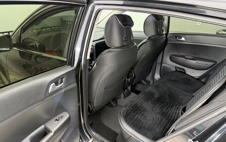 KIA Sportage IV рестайлинг, 2021 год, 2 390 000 рублей, 17 фотография