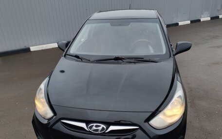 Hyundai Solaris II рестайлинг, 2013 год, 650 000 рублей, 10 фотография