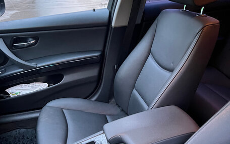 BMW 3 серия, 2010 год, 1 300 000 рублей, 3 фотография